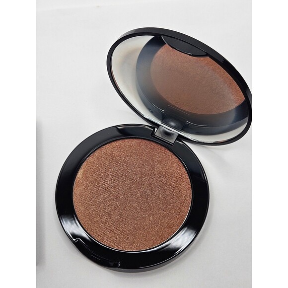 Younique Touch Fusion Highlighter in Bronzed New in Box - Picture 2 of 4